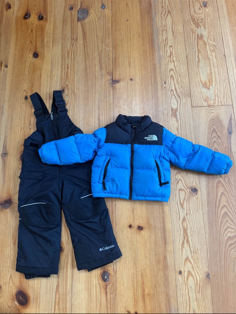 The North Face NUPTSE Puffy Jacket - Columbia snow pants SET